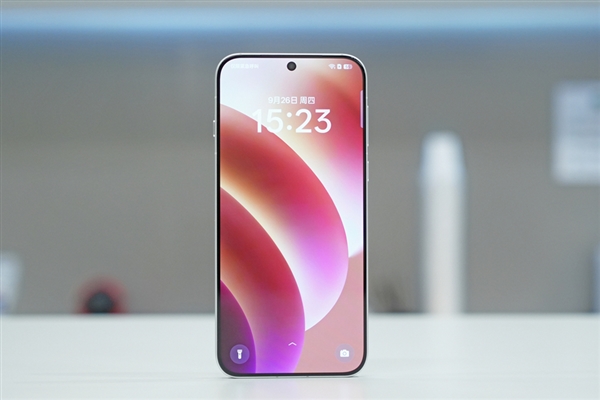 最美最轻薄Ultra！OPPO Find X8 Ultra下周官宣