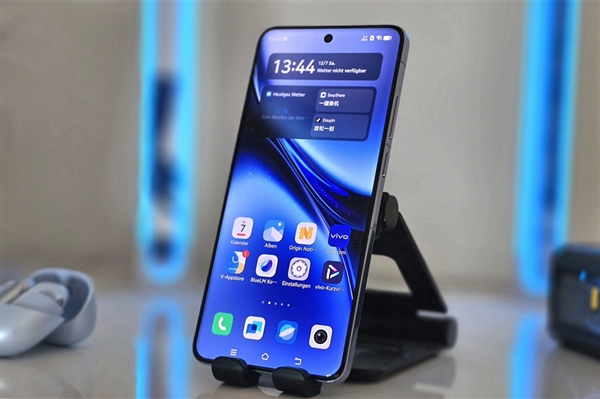 能打电话的专业相机！vivo X200 Ultra真机首曝